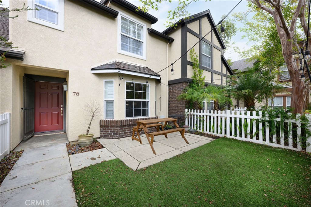 78 Three Vines Court