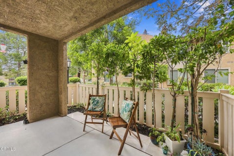 Tiny photo for 751 Birchpark Circle #102, Thousand Oaks, CA 91360 (MLS # V1-38826)