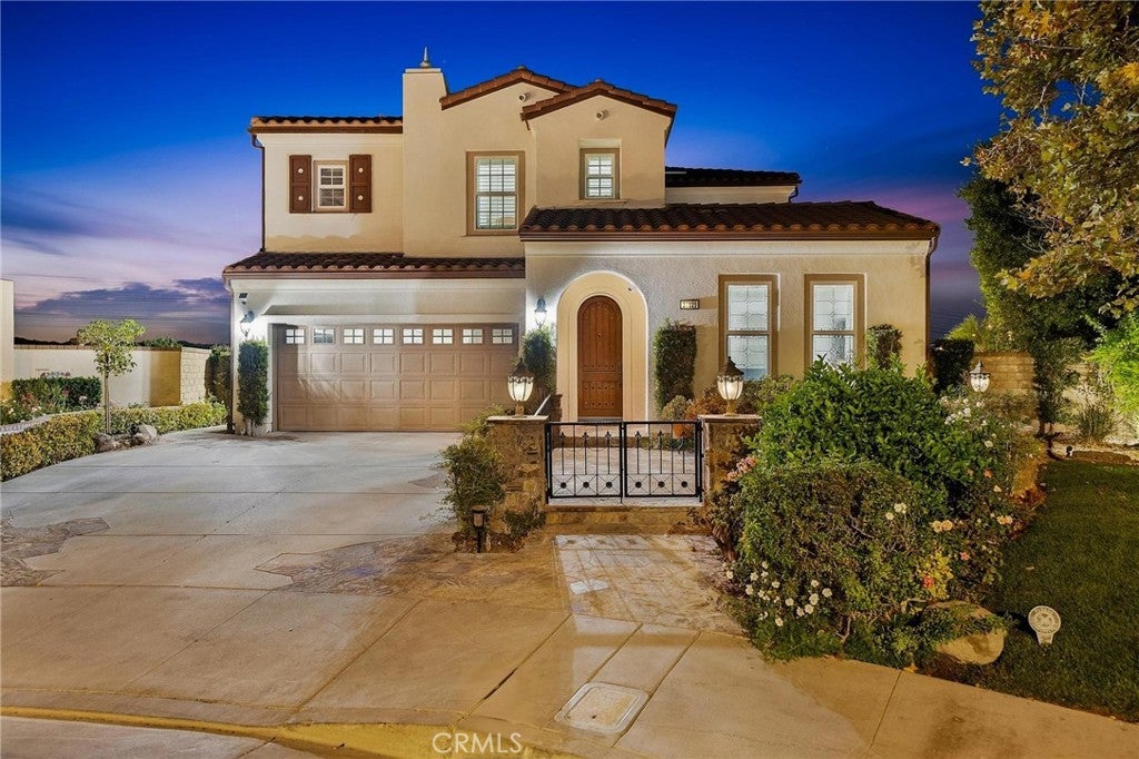 27121 Rosewood Court
