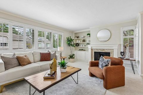 Photo of 5 Tollridge Court, San Mateo, CA 94402 (MLS # ML82044571)