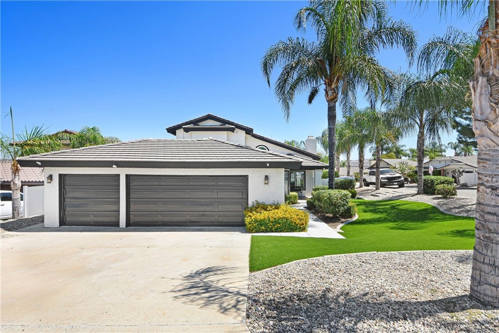 22982 Canyon Lake Dr. S