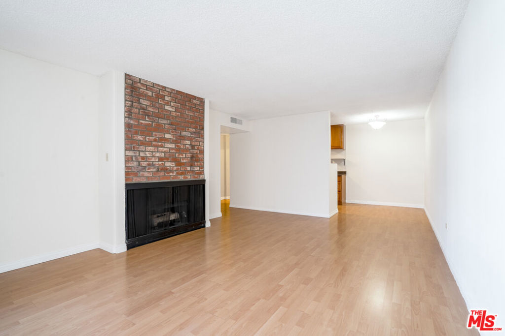 421 S La Fayette Park Place 515