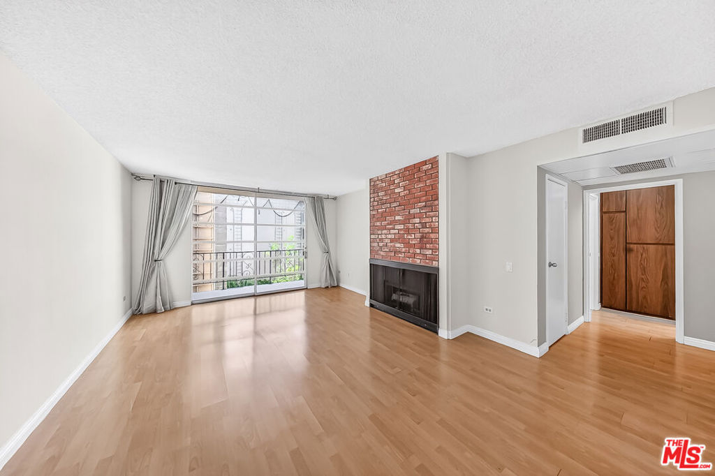 421 S La Fayette Park Place 515