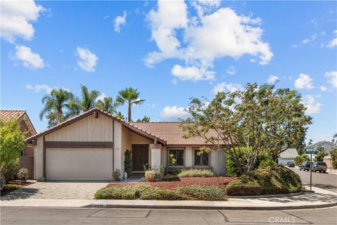 Photo of 23861 Via El Rocio, Mission Viejo, CA 92691 (MLS # TR26183610)