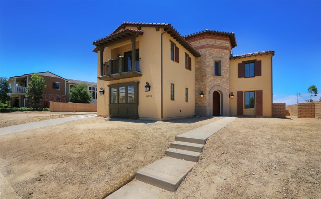 listing image 130726518706964822370