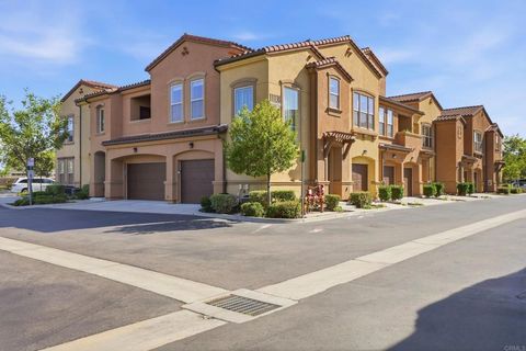 Photo of 11130 Taloncrest Way WAY #19, San Diego, CA 92126 (MLS # NDP2606056)