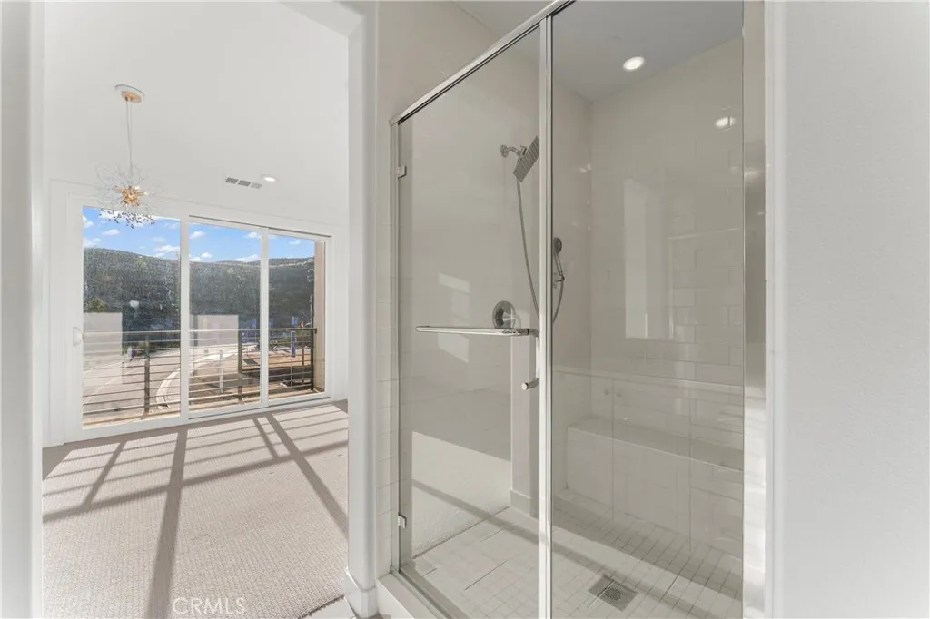 Valencia, California 91381, United States, 3 Bedrooms Bedrooms, ,4 BathroomsBathrooms,Residential,Active,239808