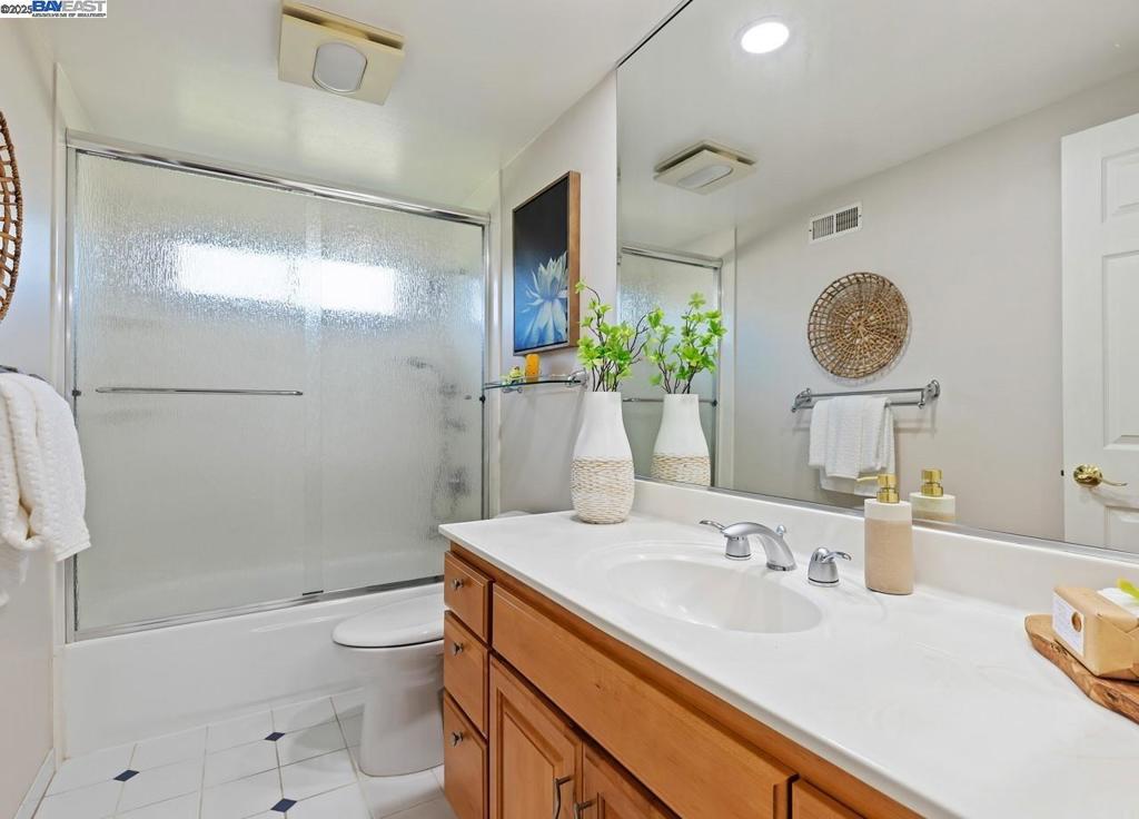 TWIN CREEK - Residential