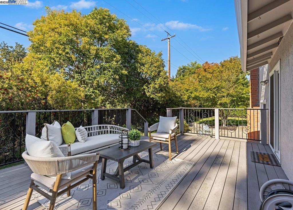 TWIN CREEK - Residential
