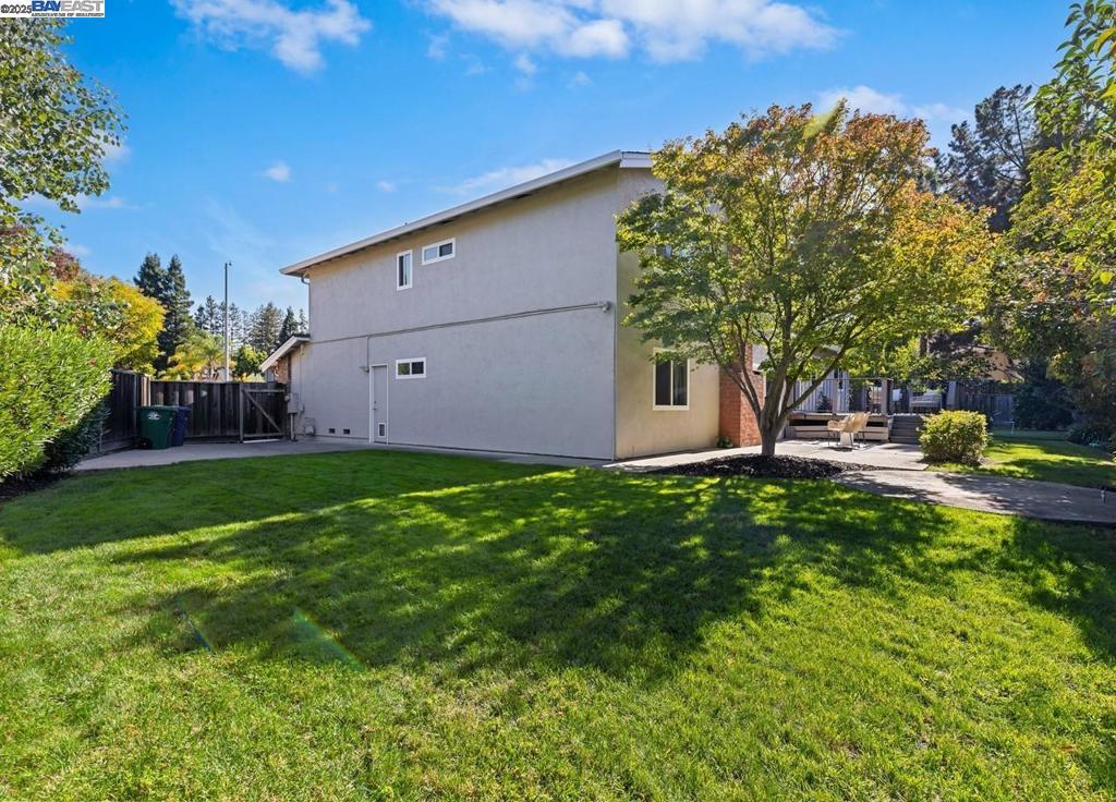 TWIN CREEK - Residential