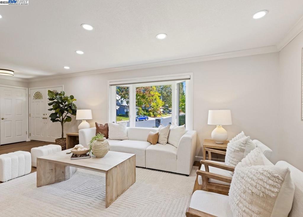 TWIN CREEK - Residential