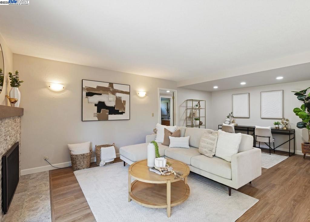 TWIN CREEK - Residential