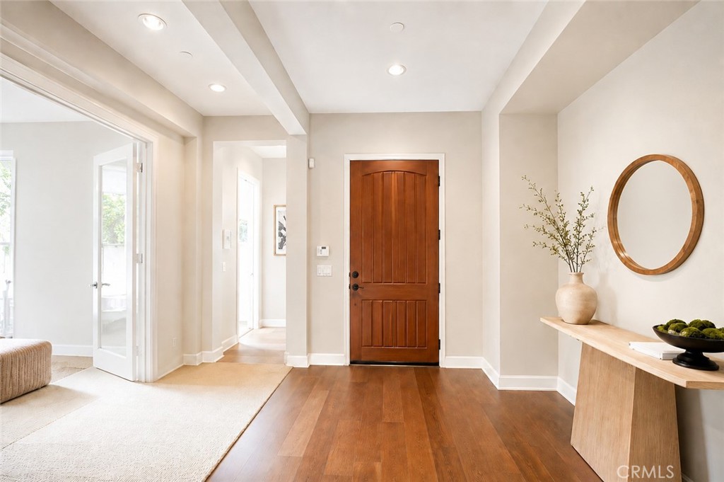 2425 E Kern River