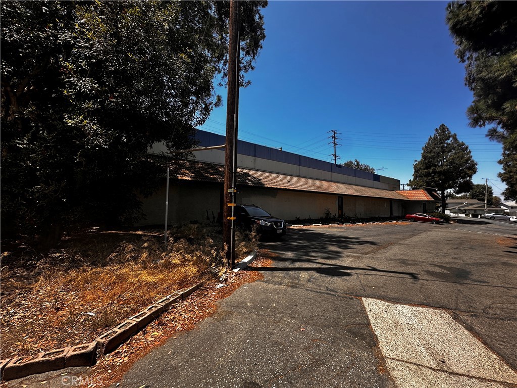 100 N Tustin Avenue
