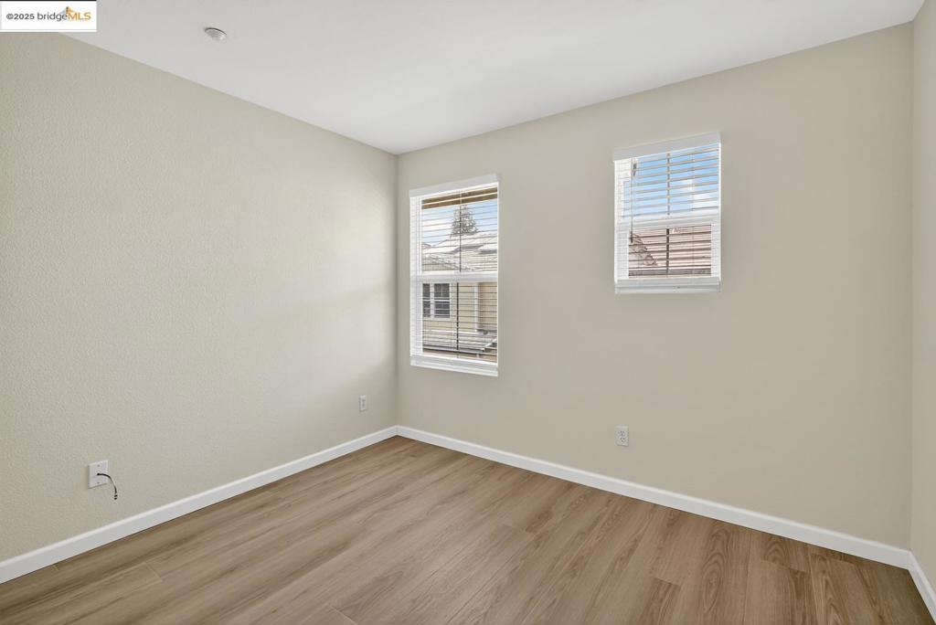 BRENTWOOD - Residential