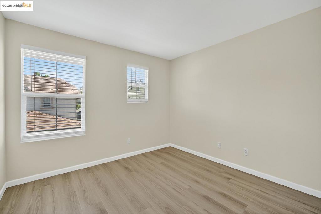 BRENTWOOD - Residential