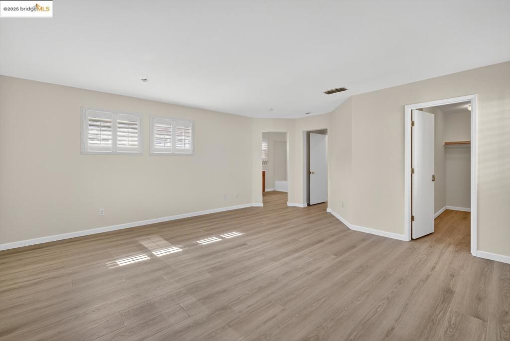 BRENTWOOD - Residential