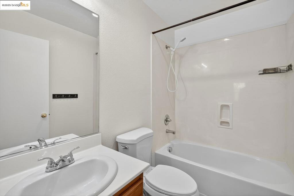 BRENTWOOD - Residential