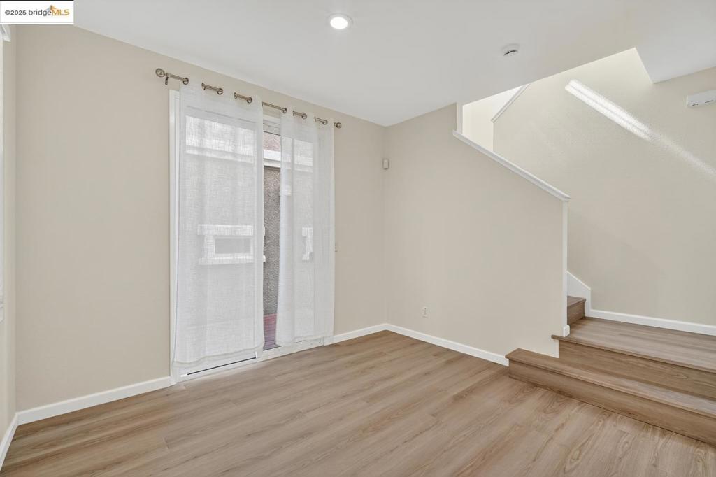 BRENTWOOD - Residential