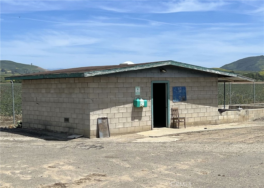 3925 Santa Rosa