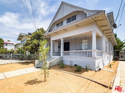 Photo of 1228 Fedora Street, Los Angeles, CA 90006 (MLS # 26651269)