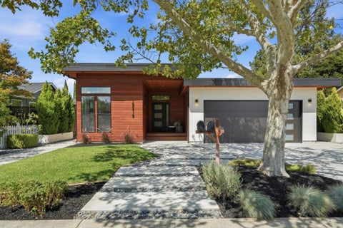 Photo of 15219 Herring Avenue, San Jose, CA 95124 (MLS # ML82060371)