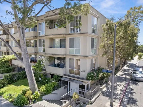 2301 S Beverly Glen Boulevard Unit 102, Los Angeles, CA 90064 - MLS#: SR25099046