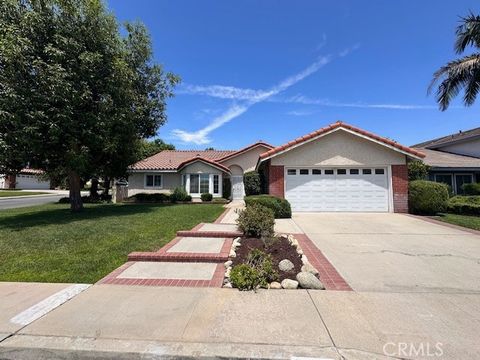Photo of 1299 Dogwood St, Upland, CA 91784 (MLS # CV26054113)