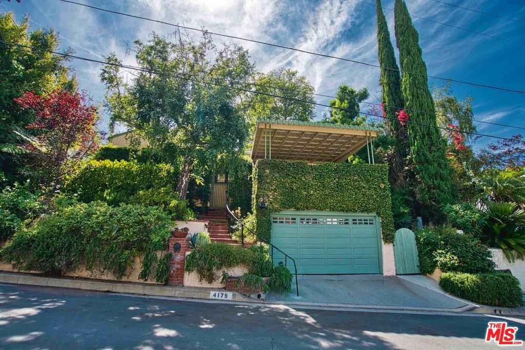 listing image 130729126016633864383