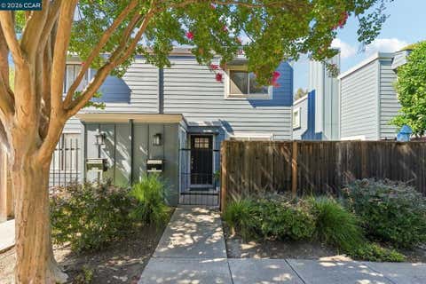 Photo of 1284 Honey Trl, Walnut Creek, CA 94597 (MLS # 41143074)