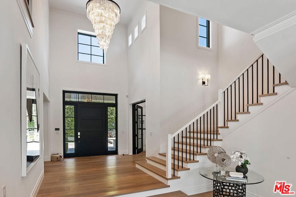 1545 Amalfi Drive