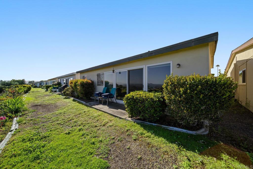 3902 Vista Campana N 22