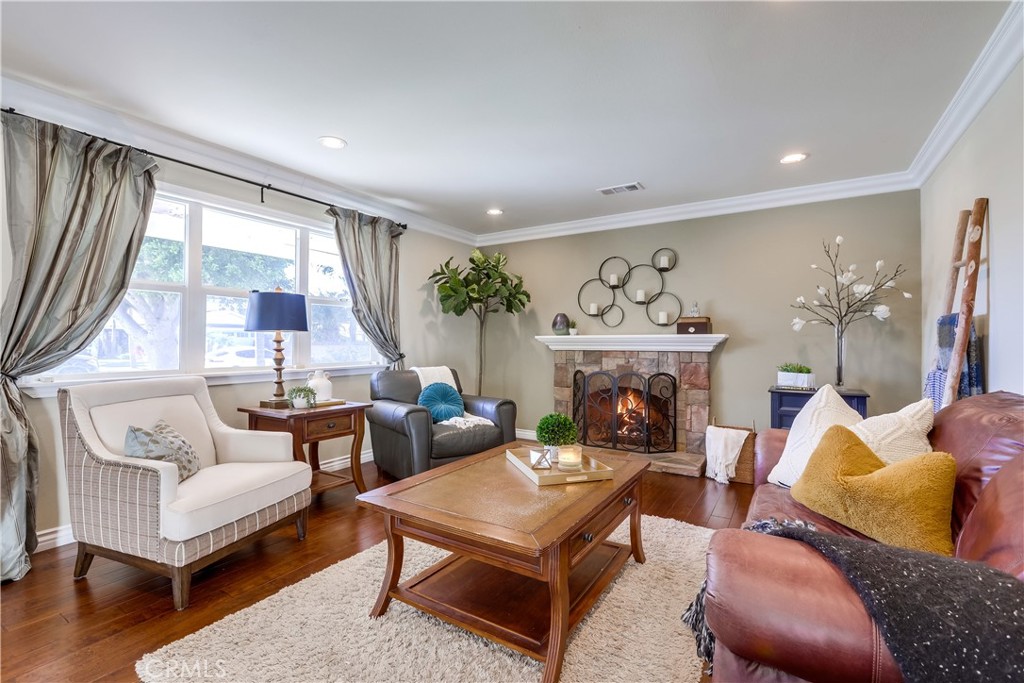 Pacific Sands (Dean/Broc) (PSAN) - Residential Lease