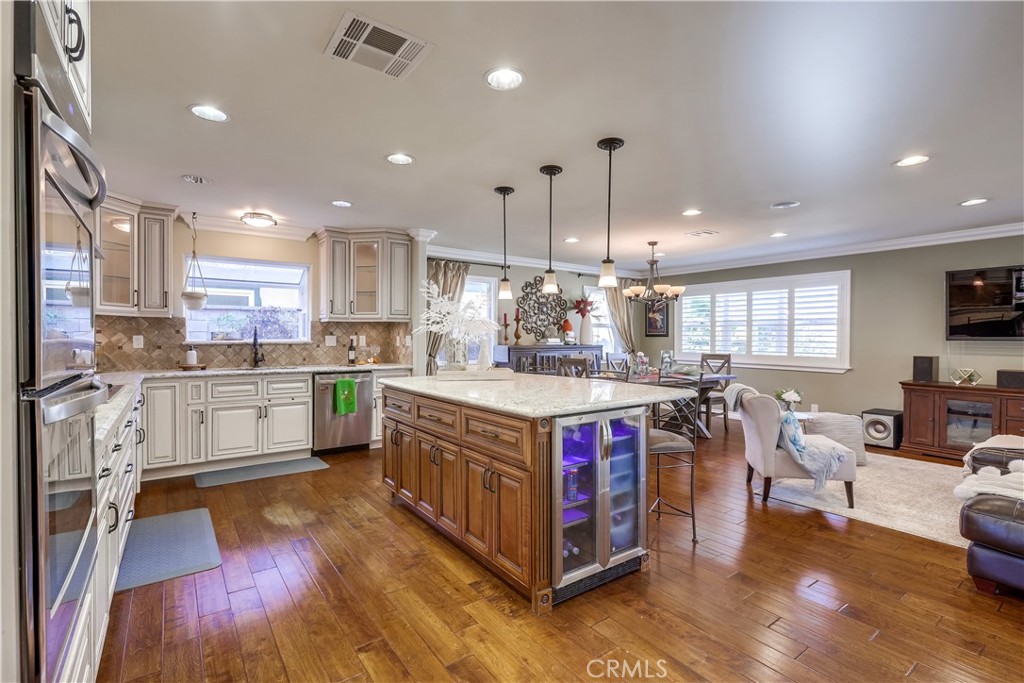 Pack your bags! Come and enjoy life at the beach in this beautiful cul-de-sac home, located less than a mile from "Surf City U.S.A" downtown. This 2,250-sf property has 3 spacious bedrooms, including a master suite with walk-in closet and organizer on the ground level, and 2.5 bathrooms. Featuring wood flooring throughout with an open floor plan, full gourmet-style kitchen with upgraded appliances, granite countertops, crown and case moldings in every room, LED lighting, plantation shutters throughout, indoor and outdoor fireplace and an in-wall surround sound system in the family room, off-white cabinetry, under-the-counter wine refrigerator, built-in pantry with pull-out shelving. Open kitchen and family room flow seamlessly leading you to the spacious backyard perfectly for al-fresco dinning year-round.
Make the best of beach living with entertainer's paradise and everything Pacific City and downtown has to offer. Bike down to the pier and watch the U.S Open of Surfing or the one-of-a-kind Pacific Airshow!! Don't miss this chance to live in the lap of luxury and enjoy this unique and incredible property.
Available to move in October 1, 2025. Applicants must have excellent credit, and clean history.