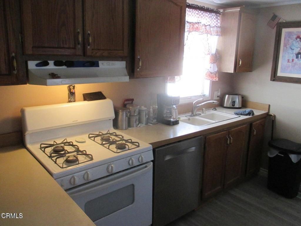 Photo of 2005 Markey Way #16, Rosamond, CA 93560 (MLS # V1-33034)