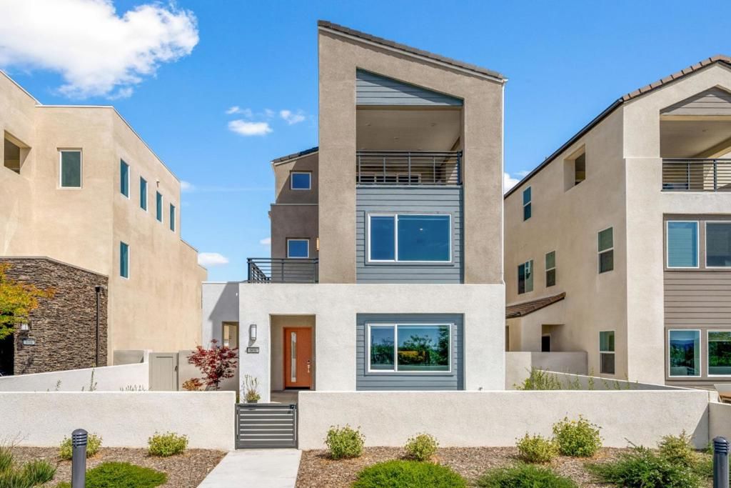 Photo of 608 Chinon, Irvine, CA 92618 (MLS # ML82045652)