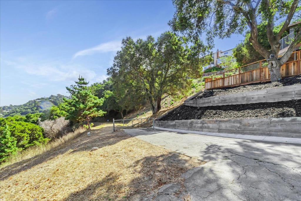 0 Lower Lock Avenue
