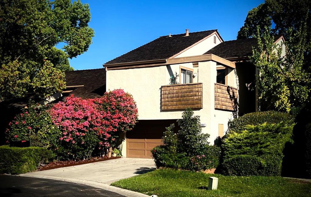 4847 Lago Vista Circle