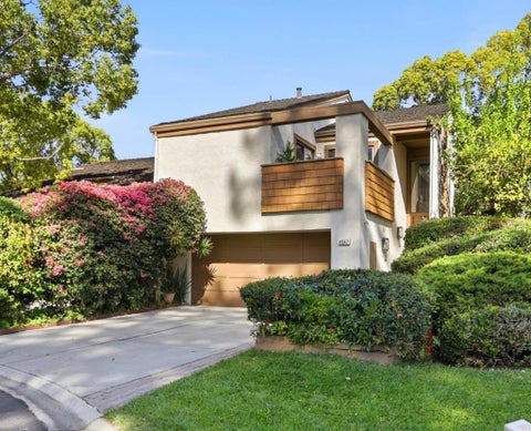Photo of 4847 Lago Vista Circle, San Jose, CA 95129 (MLS # ML82064861)
