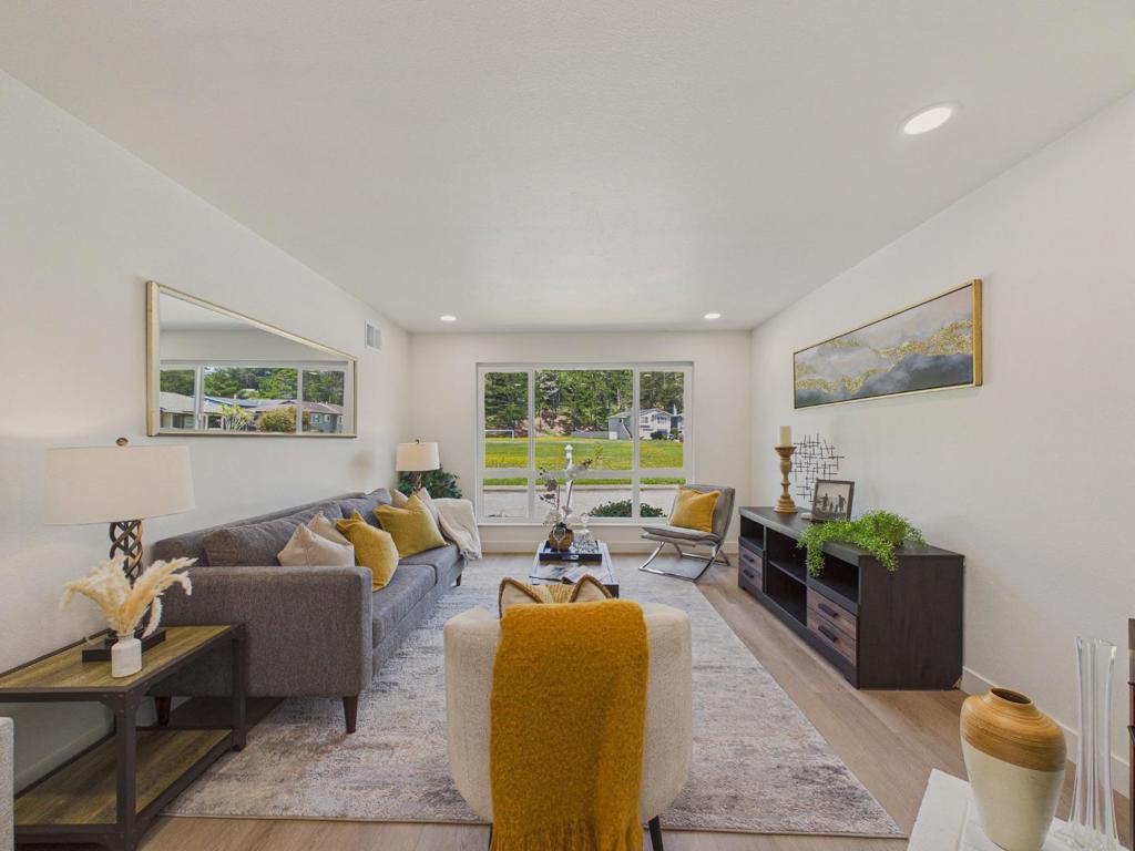 5077 Palmetto Avenue