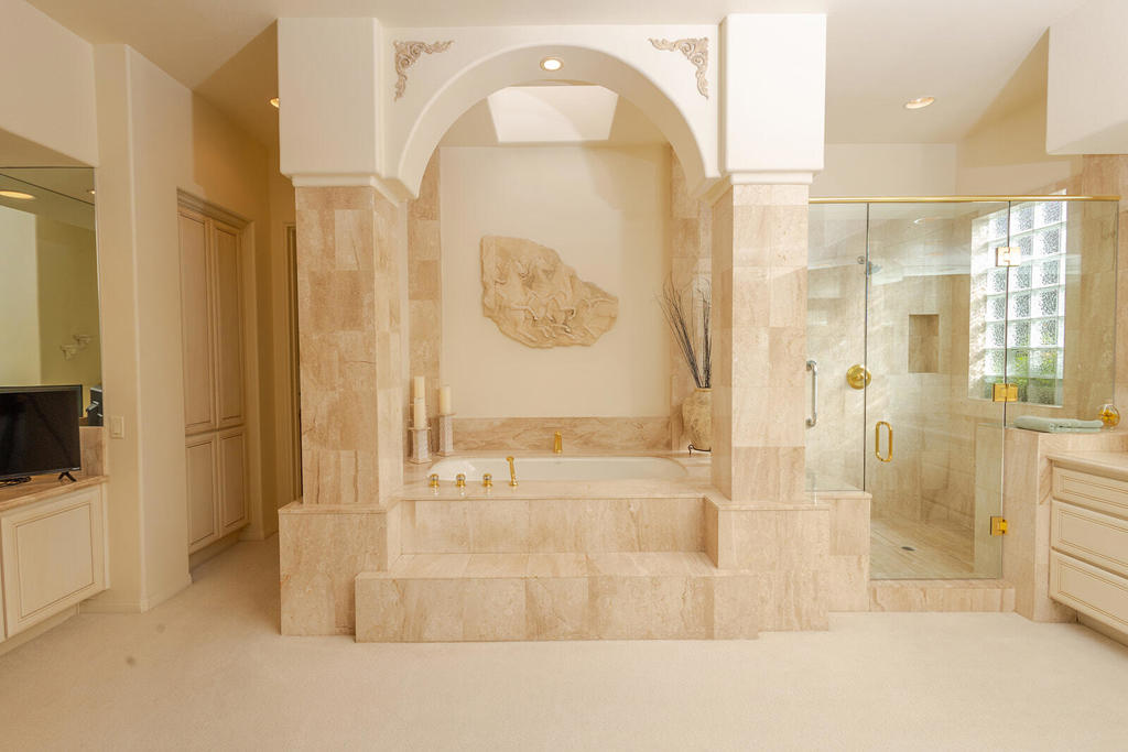 Avondale Country Clu - Residential