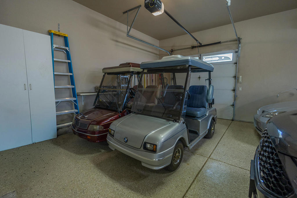 Avondale Country Clu - Residential