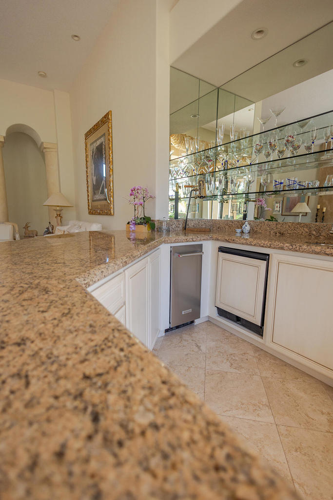 Avondale Country Clu - Residential