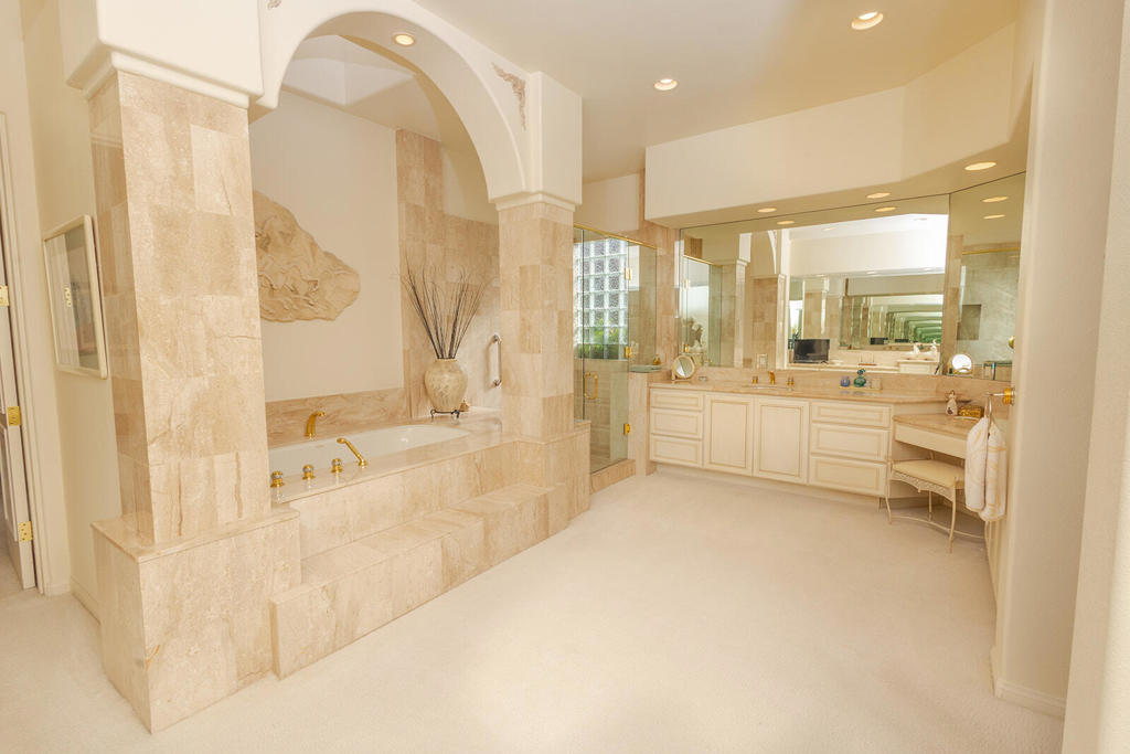 Avondale Country Clu - Residential