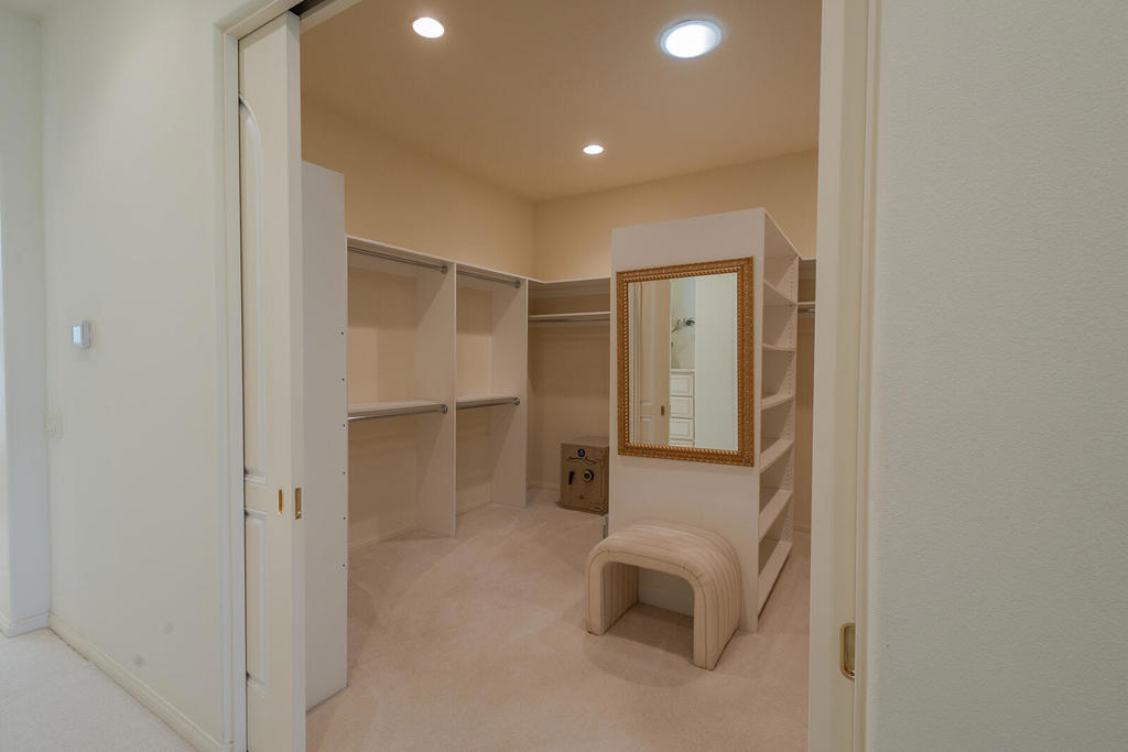 Avondale Country Clu - Residential