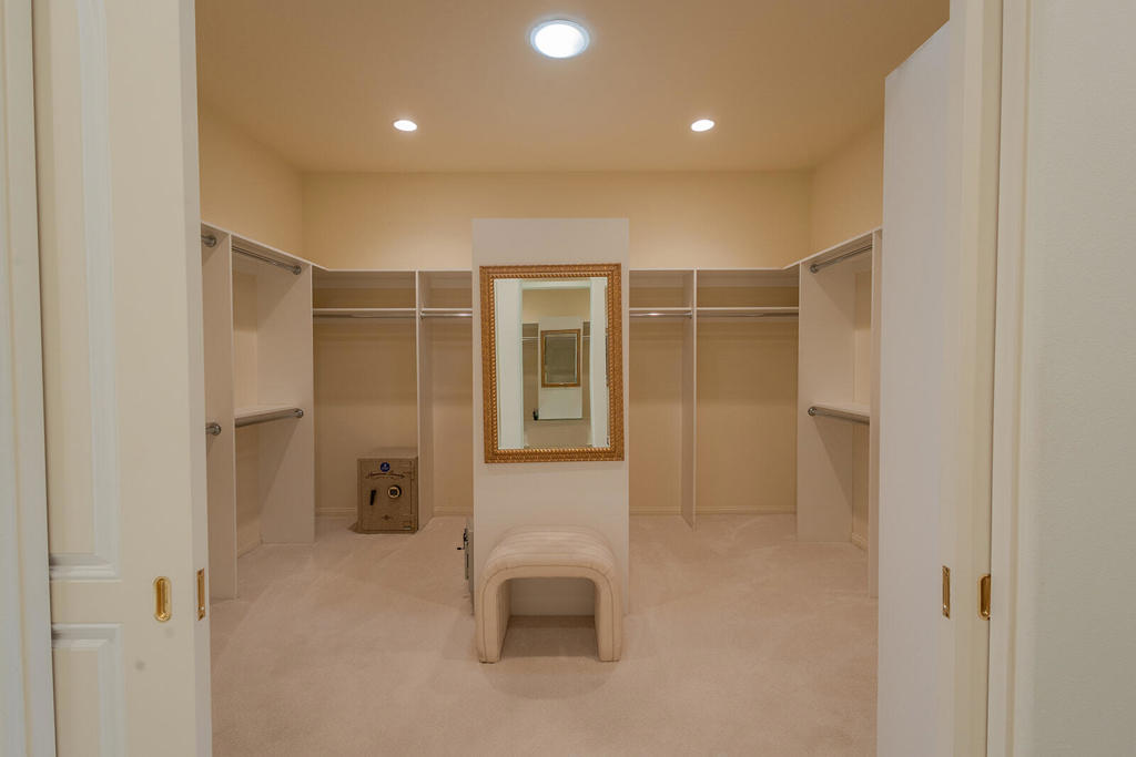 Avondale Country Clu - Residential