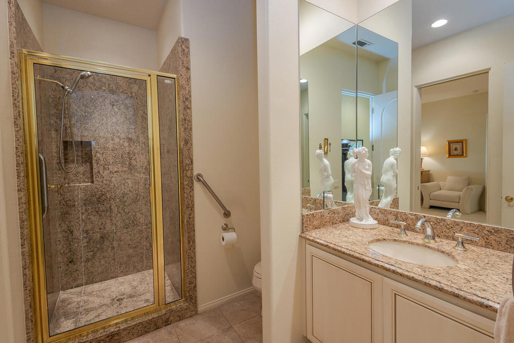 Avondale Country Clu - Residential