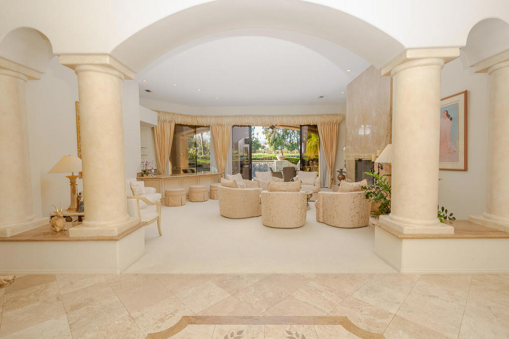 Avondale Country Clu - Residential