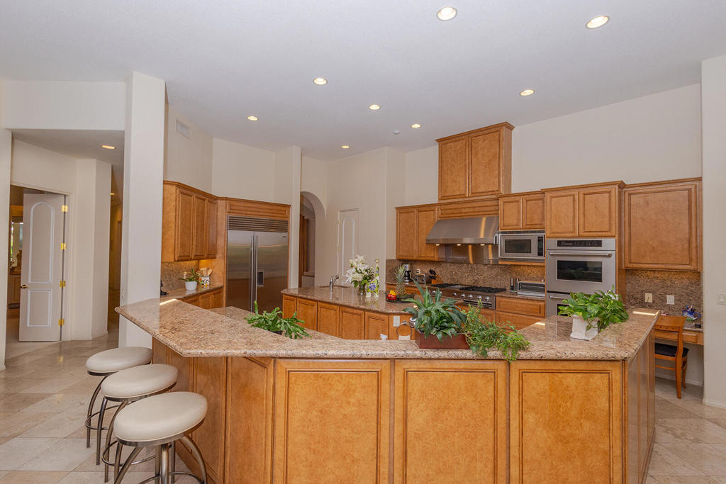 Avondale Country Clu - Residential