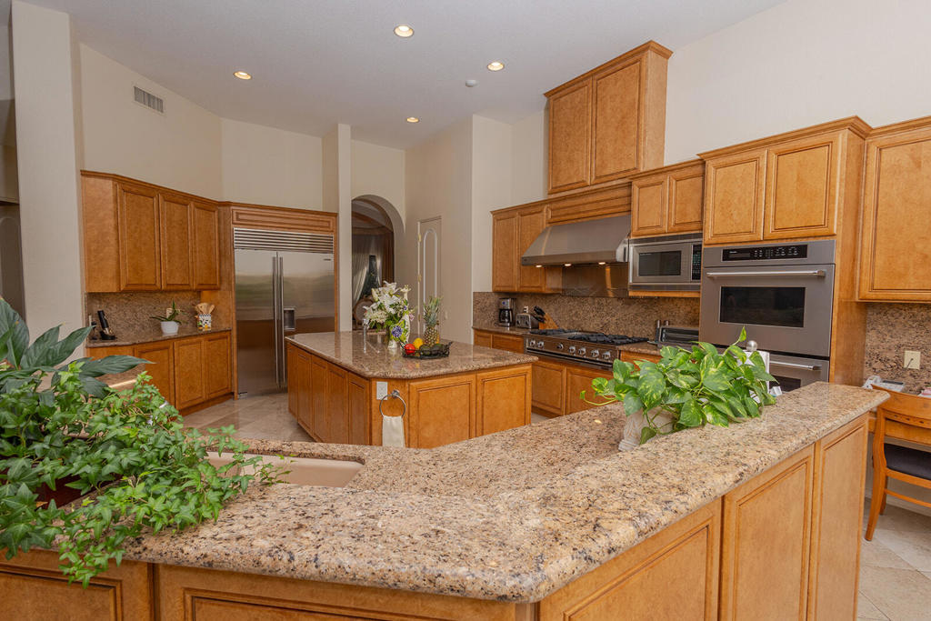 Avondale Country Clu - Residential